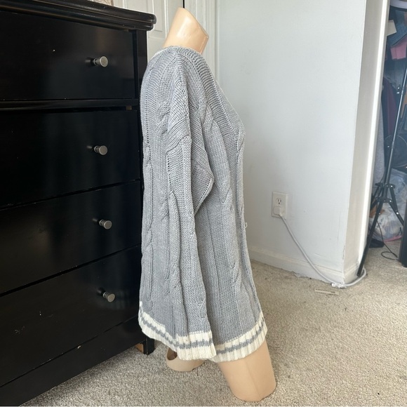 SUPERDOWN SHAWNIE VARSITY SWEATER DREESS - Picture 7 of 9